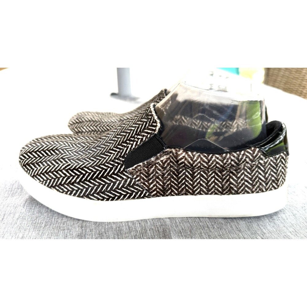 Dr Scholls Scout Women’s Slip On Casual Sneaker Shoes Sz 8M Herringbone Pattern